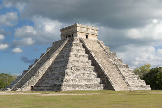 The iconic pyramid of Chichen Itza, a UNESCO World Heritage Site and famous Mayan archaeological site in Yucatan, Mexico. 